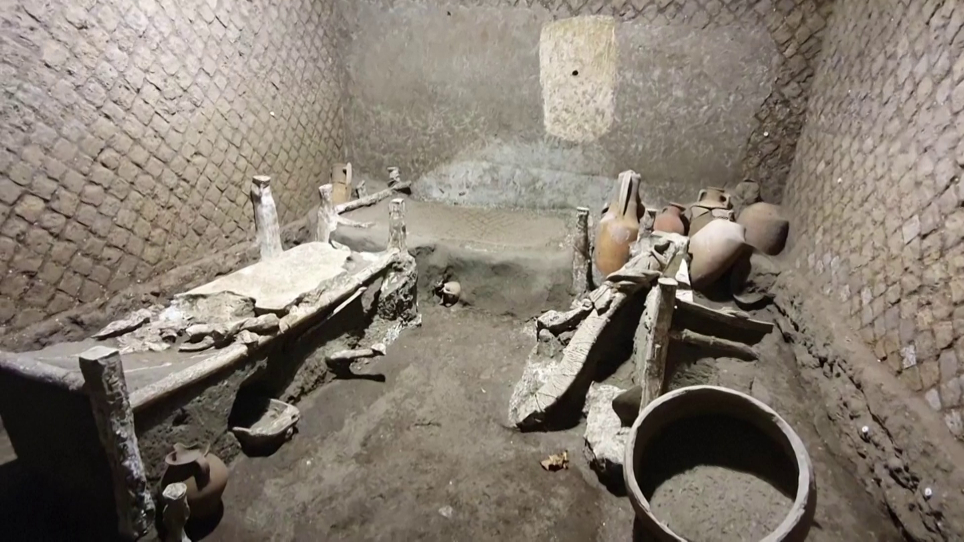 Arkeologlar, Antik Pompeii'de Köle Bir Aileye Ait Oda Buldu