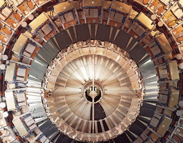 Fizikçiler Higgs Bozonunun Kısa Ömrünü Araştırıyorlar