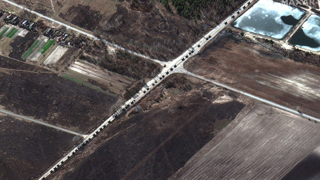 Uydu Görüntüleri 64 Kilometrelik Rus Konvoyunu Gösteriyor