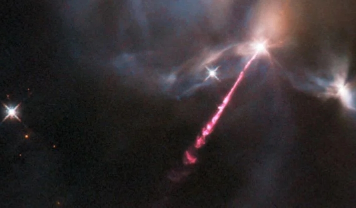 Bir Bebek Yıldız Patlamasının Nefes Kesen Görüntüleri
