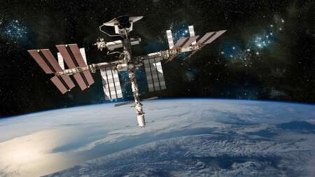 ISS, Patlayan Rus Askeri Uydusunu Önlemek İçin Harekete Geçti