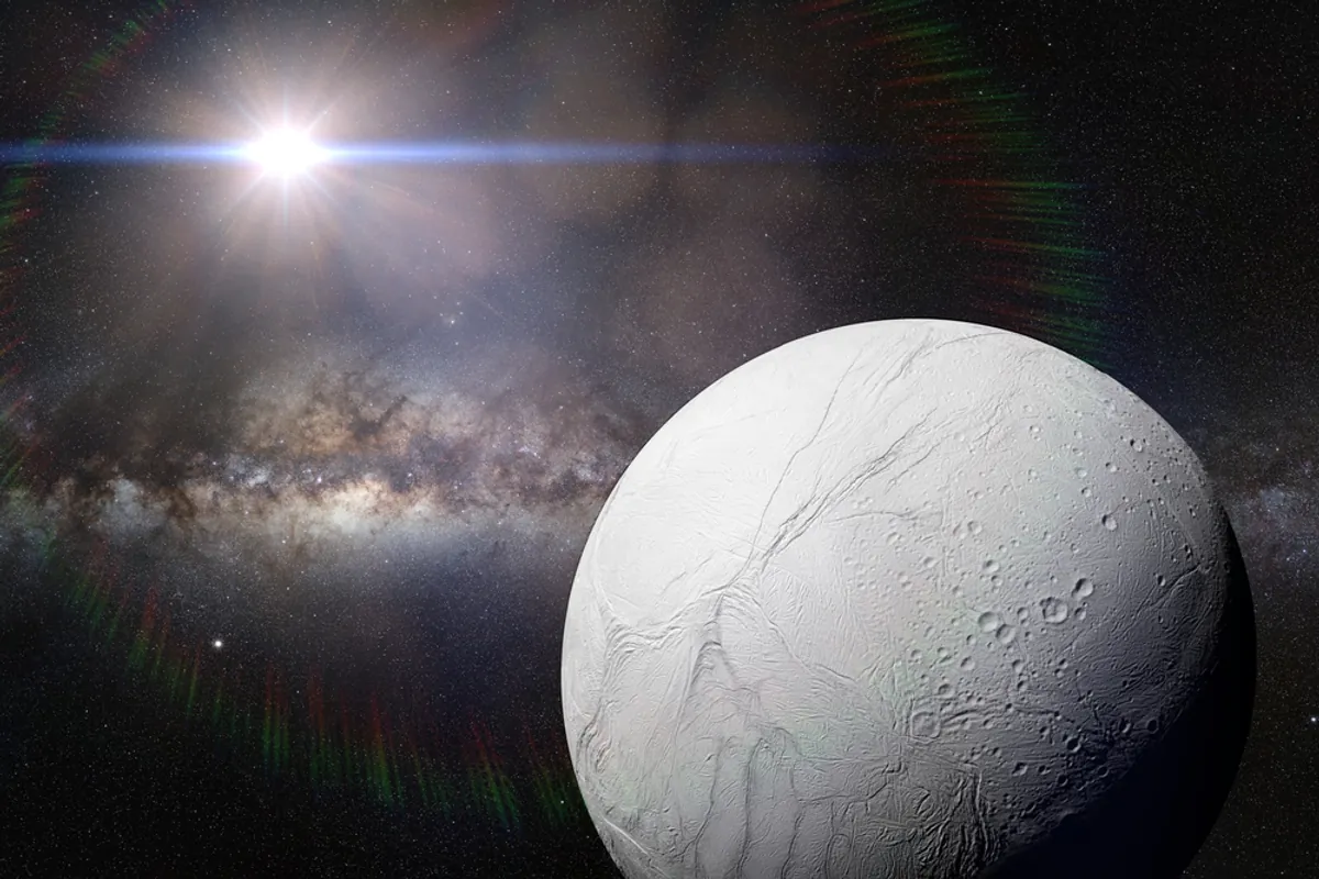 Satürn'ün Uydusu Enceladus Artık Yaşam İçin Tüm Elementlere Sahip