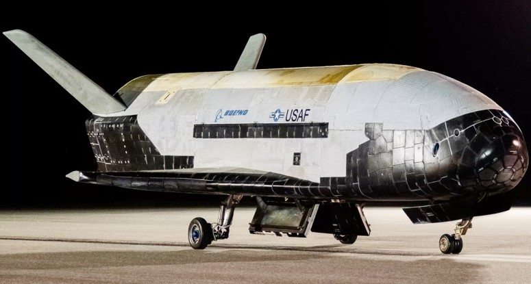 ABD’nin Gizemli Uzay Drone'u Rekor Kıran Görevden Sonra Dünya'ya Döndü