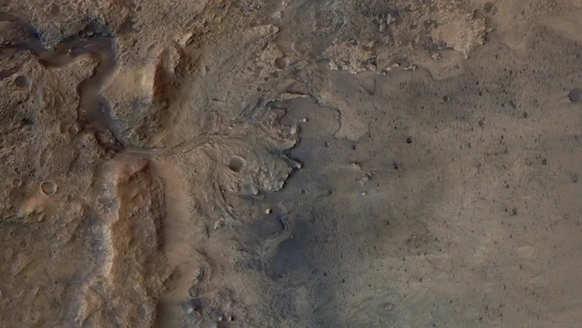 Mars'ın Jezero Krateri Kesinlikle Bir Göldü ve Organik Maddelerle Doluydu