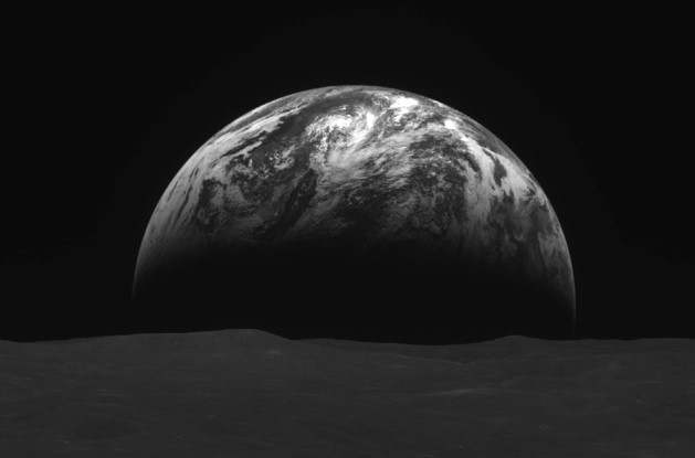 Danuri Lunar Orbiter Tarafından Çekilen Dünya ve Ay'ın Nefes Kesen Görüntüleri
