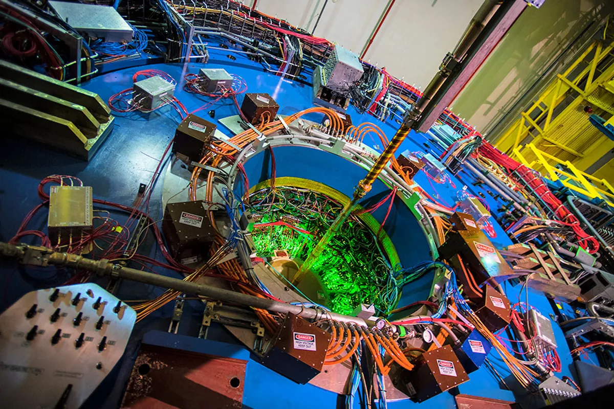 Farklı Parçacıklar Arasındaki İlk Kuantum Dolanıklığı, Atom Çekirdeği İçine Bir Bakış Sağlıyor