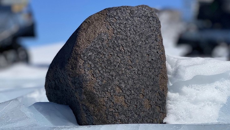 Antarktika'daki Uzay Kayası, Son 100 Yılda Bulunan Arasındaki En Büyüklerden Biri