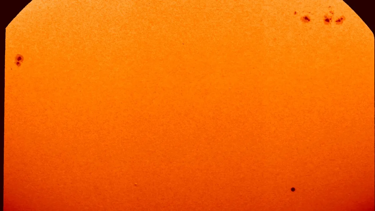 Muhteşem Solar Orbiter Görüntülerinde Merkür'ün Güneşi Geçişini İzleyin