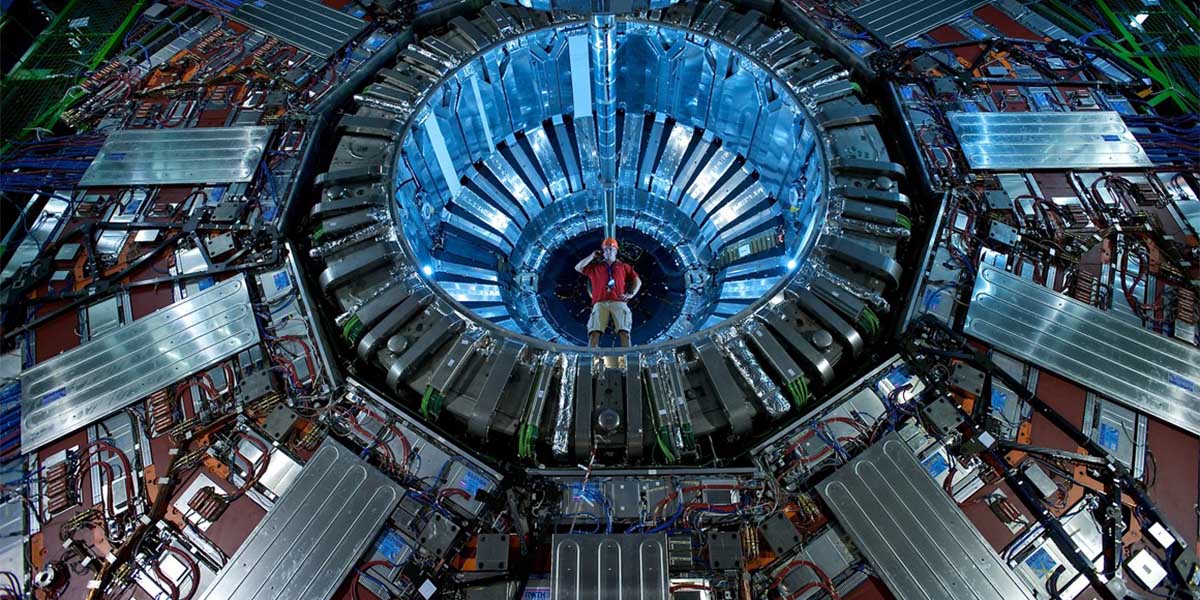 Dünya'nın En İlginç Fizik Deneyi CERN'in Büyük Hadron Çarpıştırıcısı