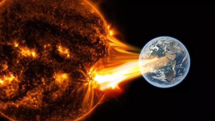 Güneş'te Büyük Patlama: Dünya'yı Sarstı