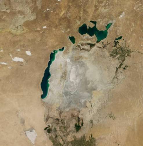 Aral Gölü kurumak üzere