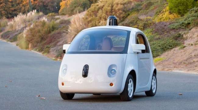 Google'ın sürücüsüz otomobili otobüse çarptı