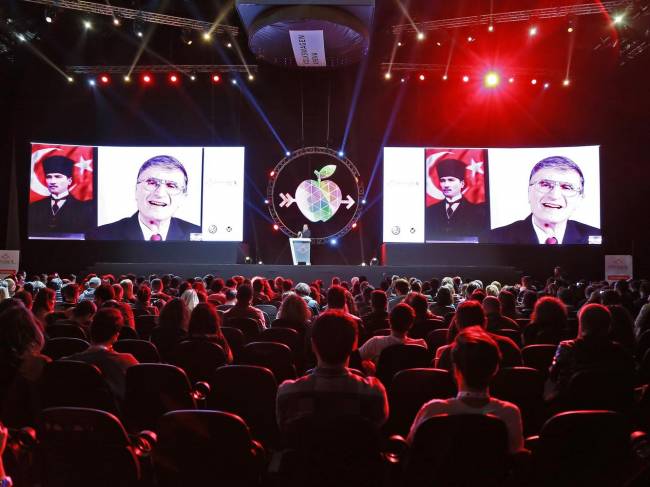 Aziz Sancar: Ödülden vazgeçmeye hazırım, yeter ki ülkeme barış gelsin