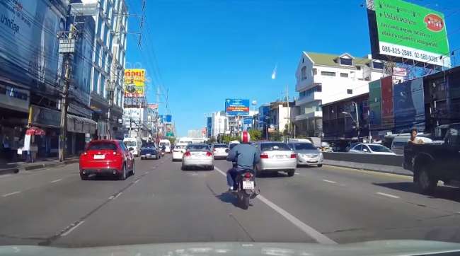 Bangkok'a meteor düştü