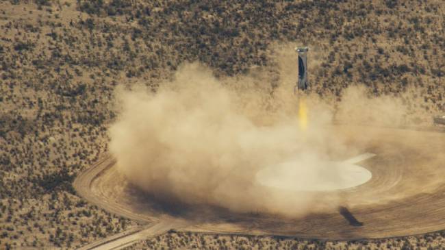 Blue Origin aynı roketi üçüncü kez başarıyla indirdi 