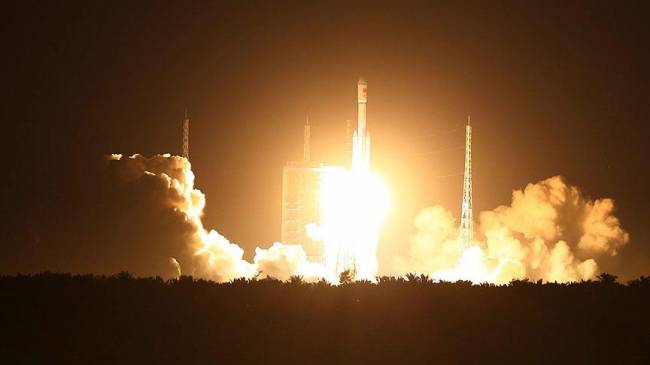 Çin'den uzaya 'Uzun Yürüyüş-7' roketi