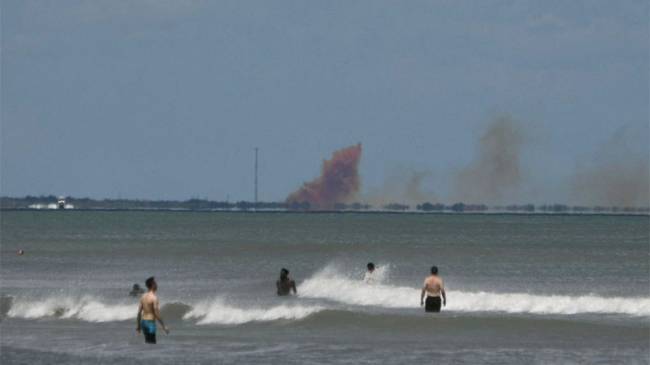 SpaceX'in uzay kapsülü Crew Dragon, test sırasında paramparça oldu