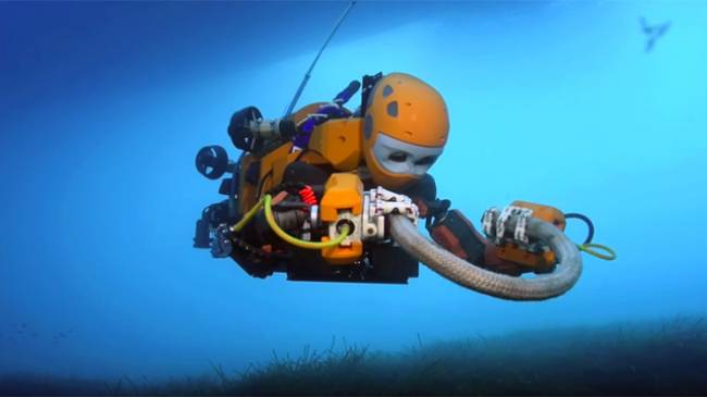Su altı dalışı yapabilen dalgıç robot