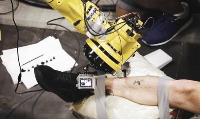 Dünyanın Dövme Yapan İlk Robotu: Tattoue