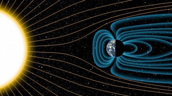 Dünyanın Manyetik Alanı Tersine mi Dönüyor?