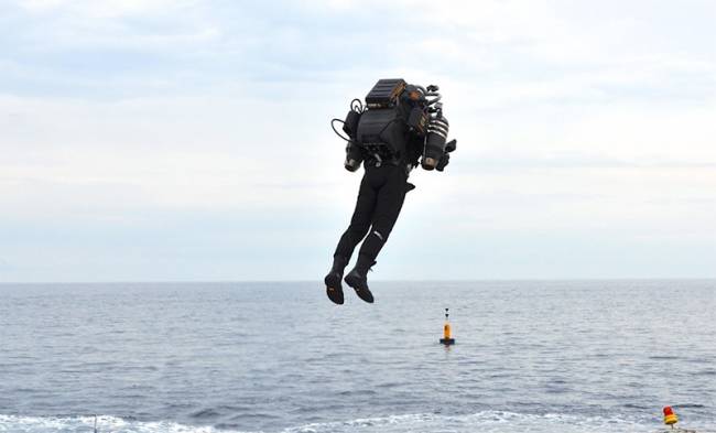 İngiltere'nin İlk Jetpack Uçuşu Yapıldı