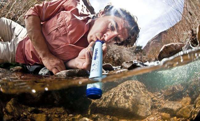 Kirli Suyu 1 Dakika İçinde Temizleyerek İçilecek Hale Getiren Müthiş Buluş: LifeStraw