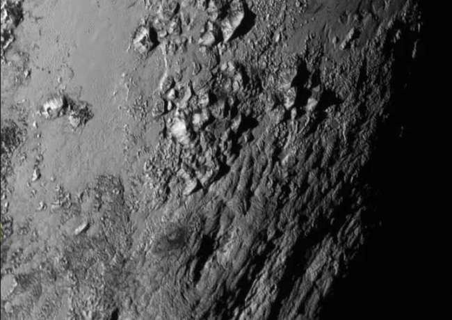 NASA, Plüton'un tarihi fotoğrafını yayımladı