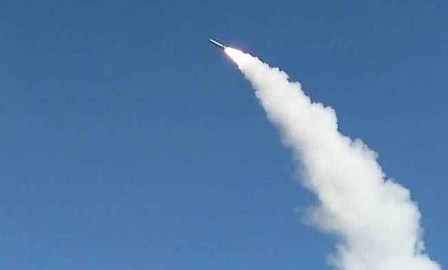 Rusya, uzaydaki hedefleri de vurabilecek füze geliştiriyor