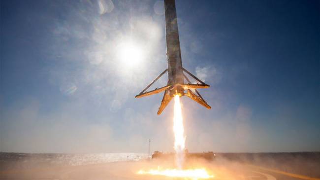 Falcon 9 Roketinin İnişini 360 Derece Olarak İzleyin!